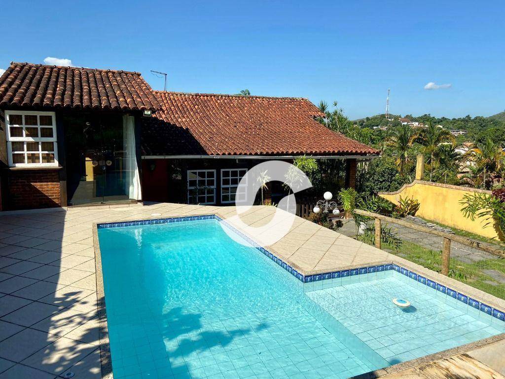 Casa à venda com 3 quartos, 350m² - Mata Paca,Niterói