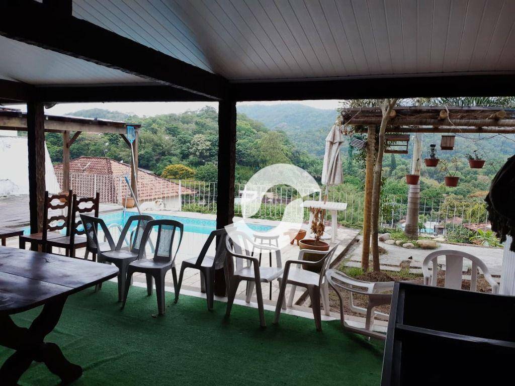 Casa à venda com 3 quartos, 127m² - Badu,Niterói