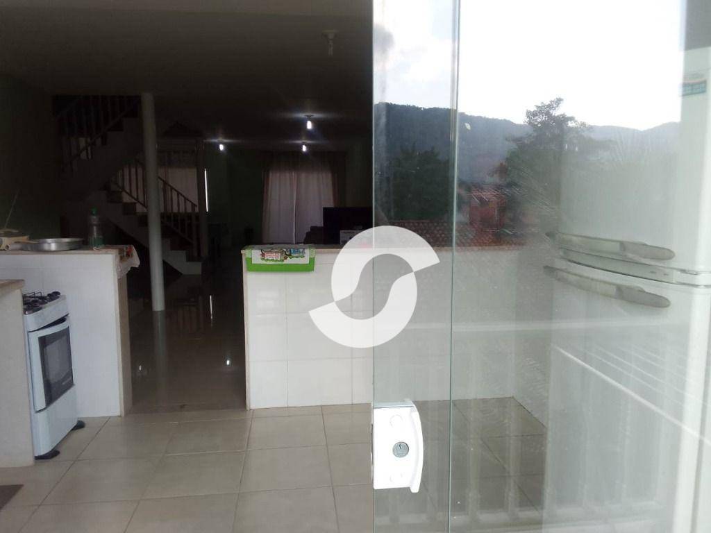 Casa à venda com 3 quartos, 180m² - Piratininga,Niterói