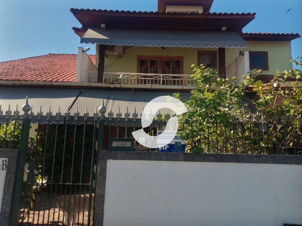  - Casa à venda, 321 m² por R$ 1.800.000,00 - Itaipu - Niterói/RJ