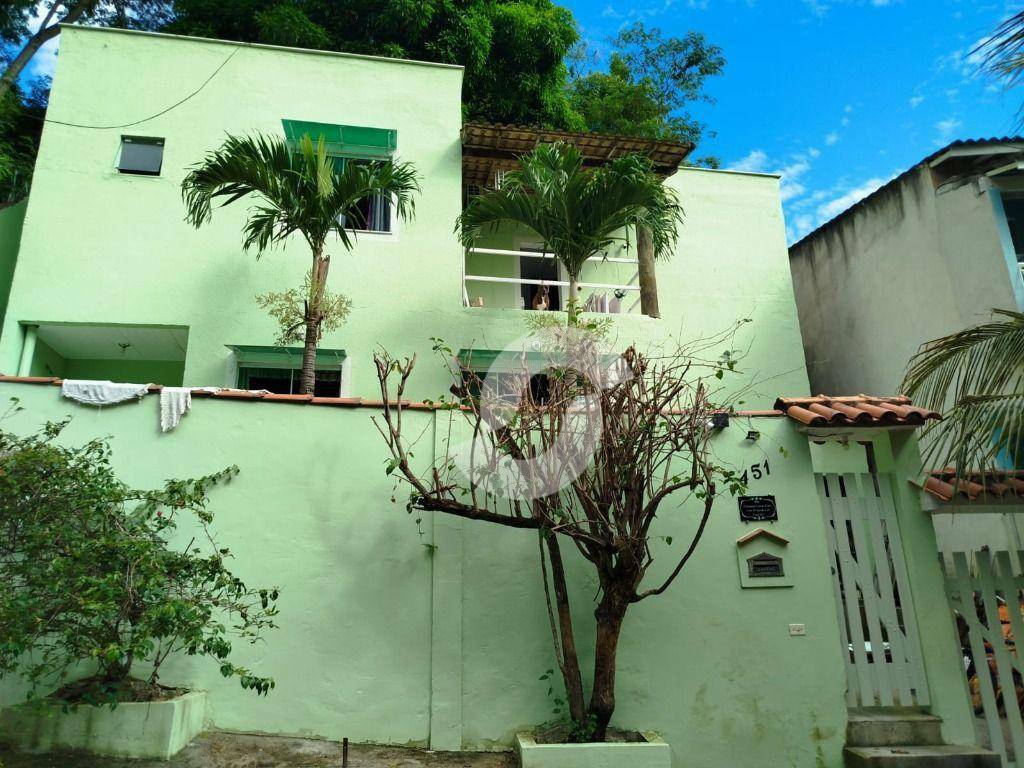 Casa à venda com 3 quartos, 180m² - Itaipu,Niterói
