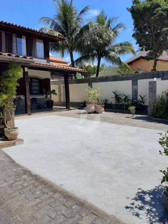 Casa à venda com 6 quartos, 360m² - Piratininga,Niterói