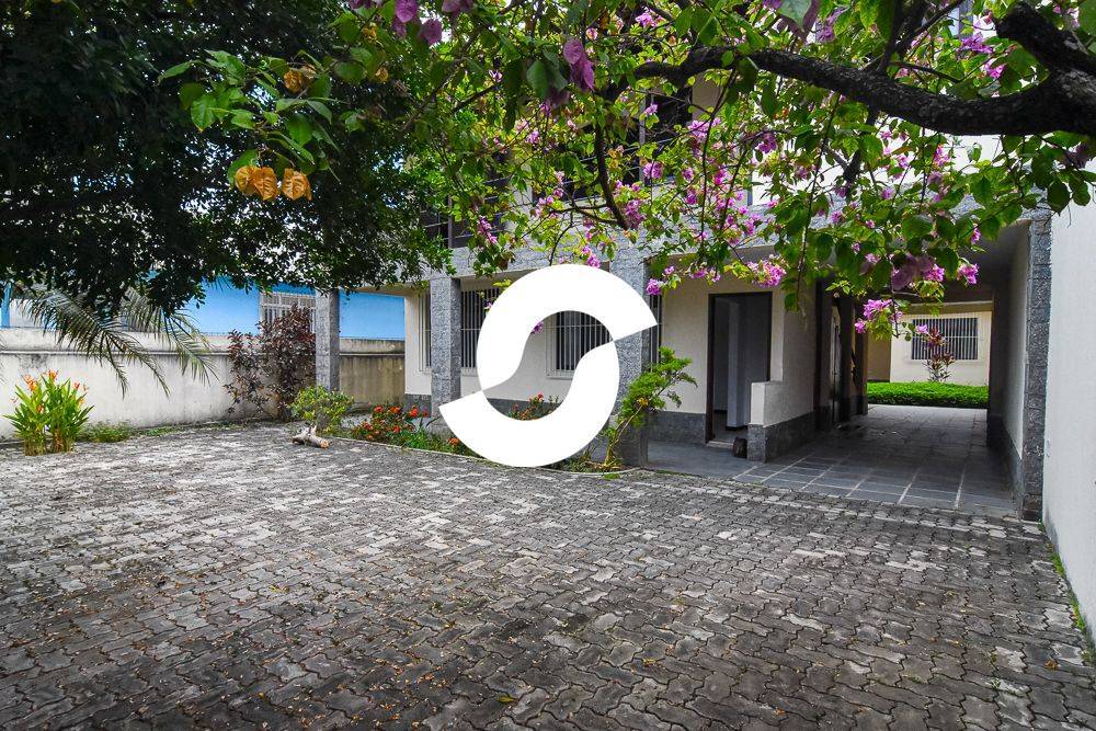 Casa à venda com 5 quartos, 340m² - Itaipu,Niterói