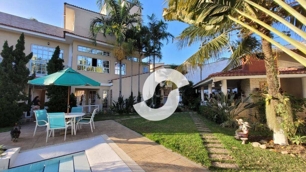Casa à venda com 5 quartos, 720m² - São Francisco,Niterói