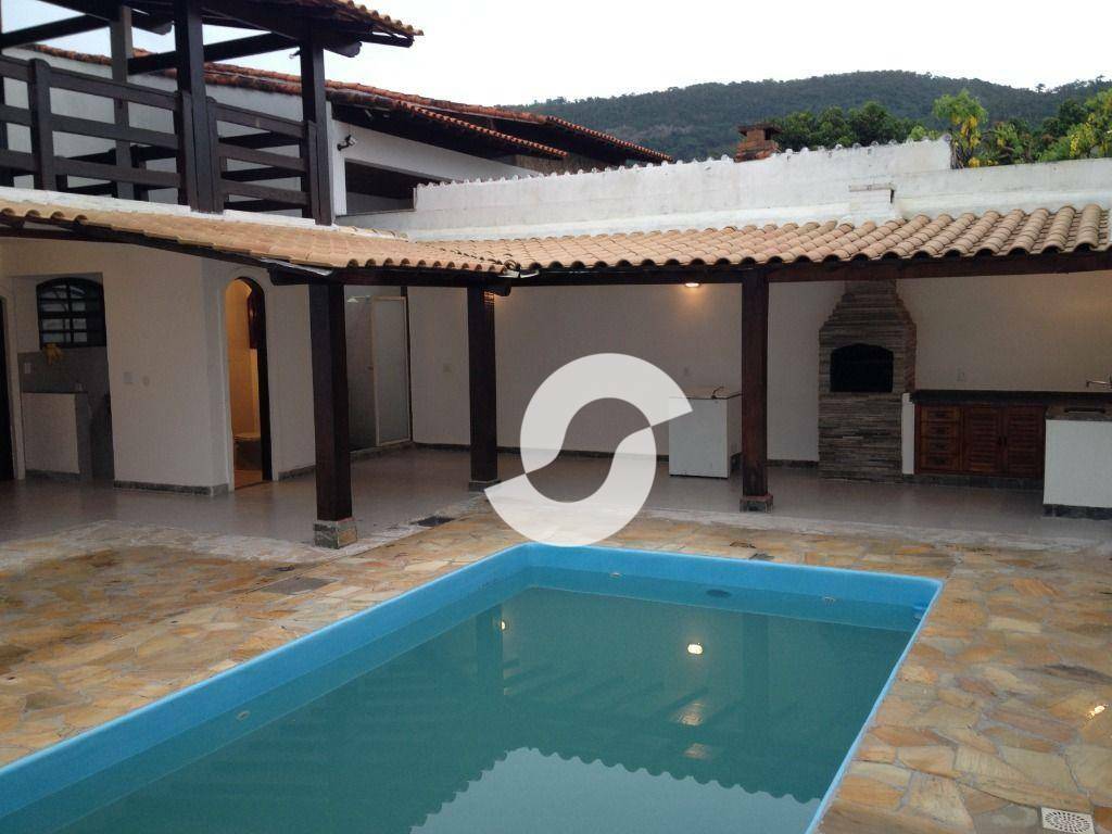 Casa à venda com 5 quartos, 273m² - Piratininga,Niterói