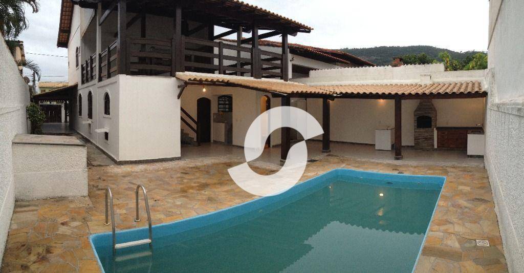 Casa à venda com 5 quartos, 273m² - Piratininga,Niterói