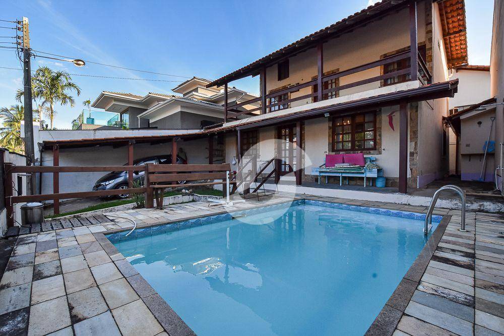 Casa à venda com 3 quartos, 176m² - Camboinhas,Niterói