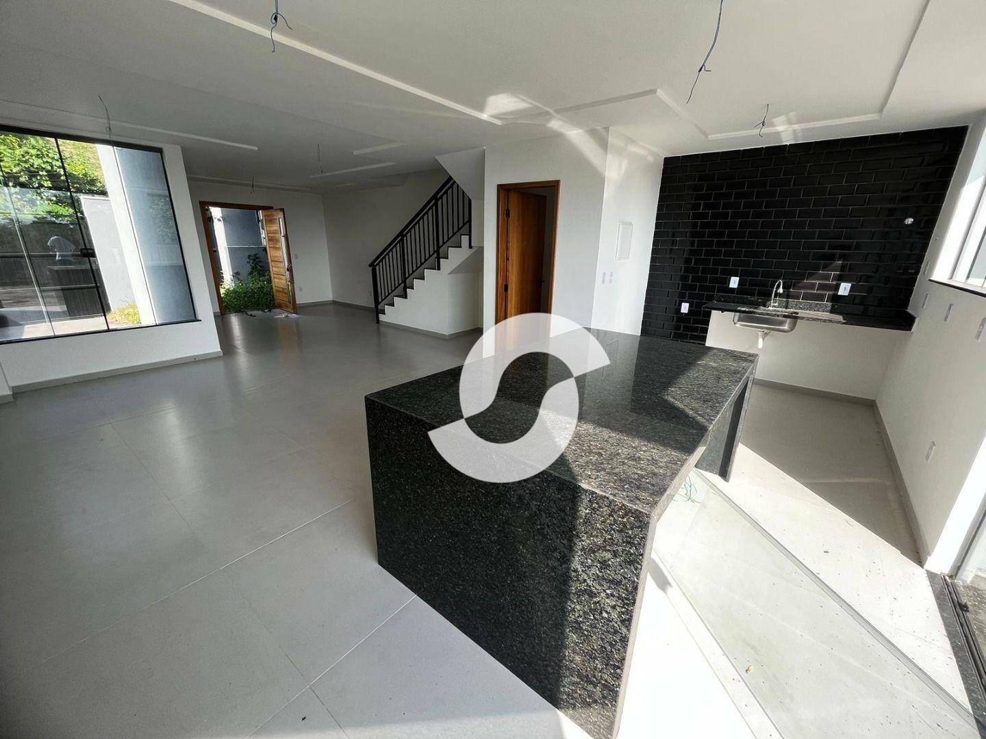 Casa à venda com 3 quartos, 170m² - Engenho do Mato,Niterói