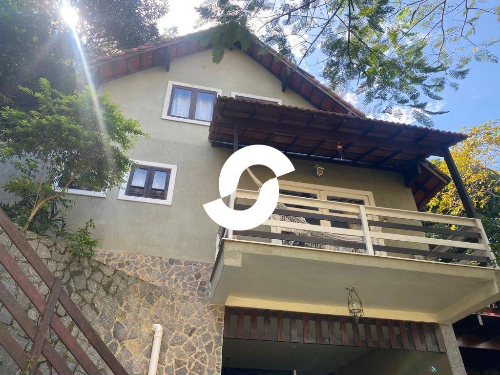 Casa à venda com 3 quartos, 132m² - Itaipu,Niterói