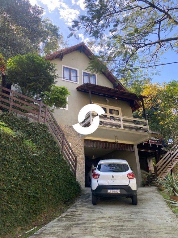Casa à venda com 3 quartos, 132m² - Itaipu,Niterói