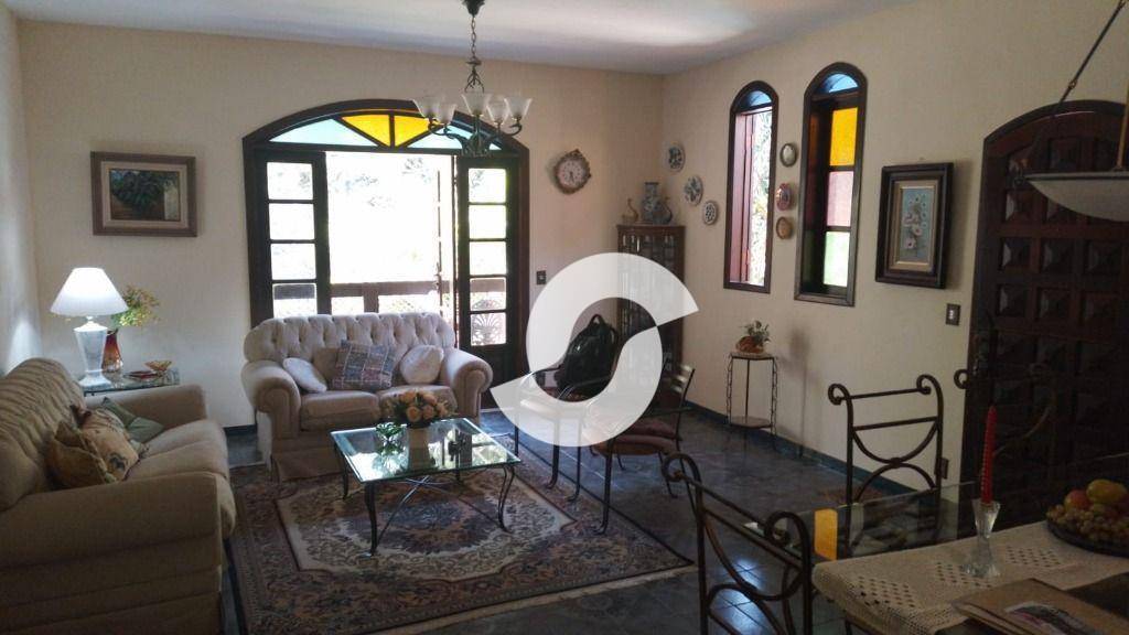 Casa à venda com 3 quartos, 164m² - Mata Paca,Niterói