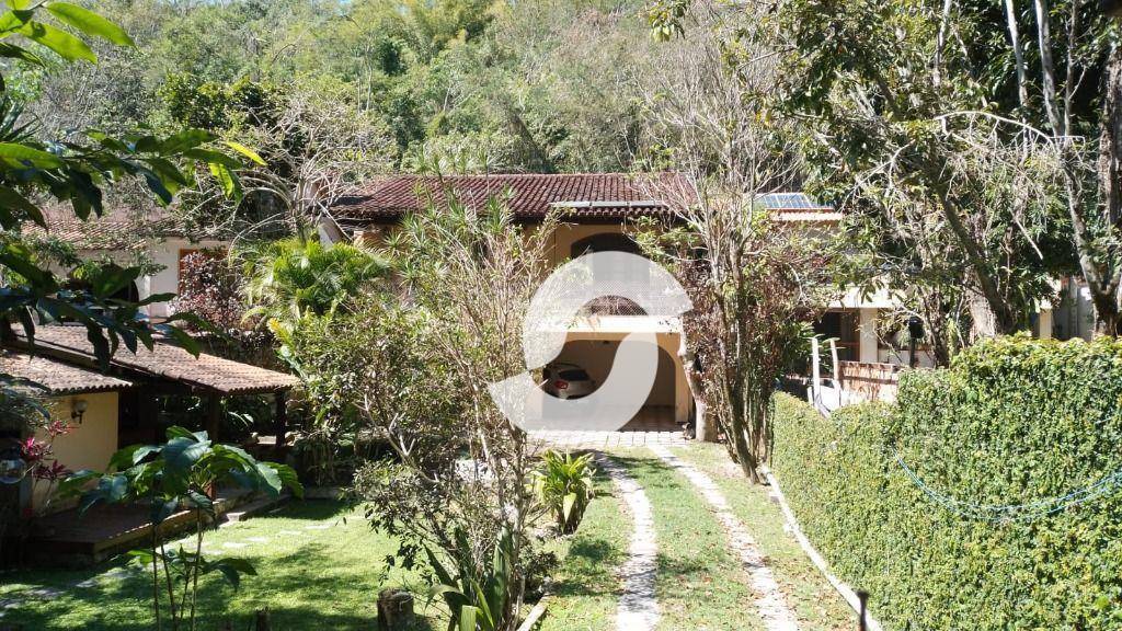 Casa à venda com 3 quartos, 164m² - Mata Paca,Niterói