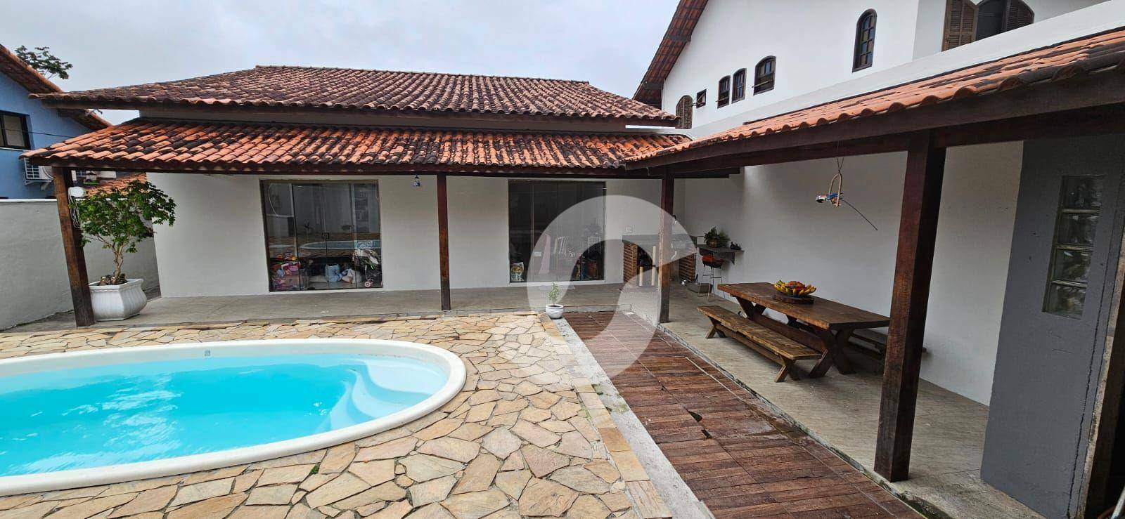 Casa à venda com 3 quartos, 150m² - Maravista,Niterói