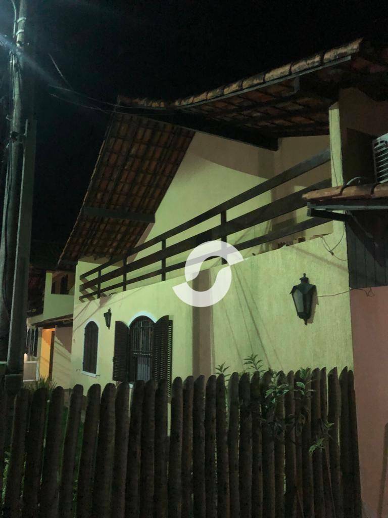 Casa à venda com 3 quartos, 350m² - Maria Paula,Niterói