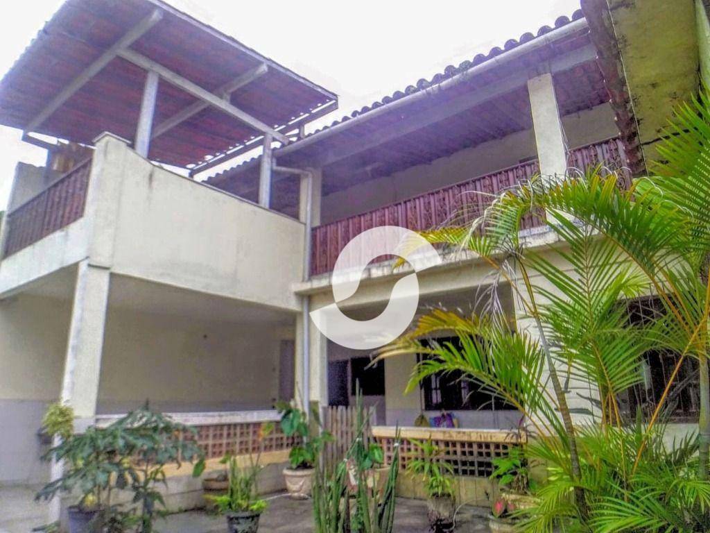 Casa à venda com 4 quartos, 223m² - Itaipu,Niterói