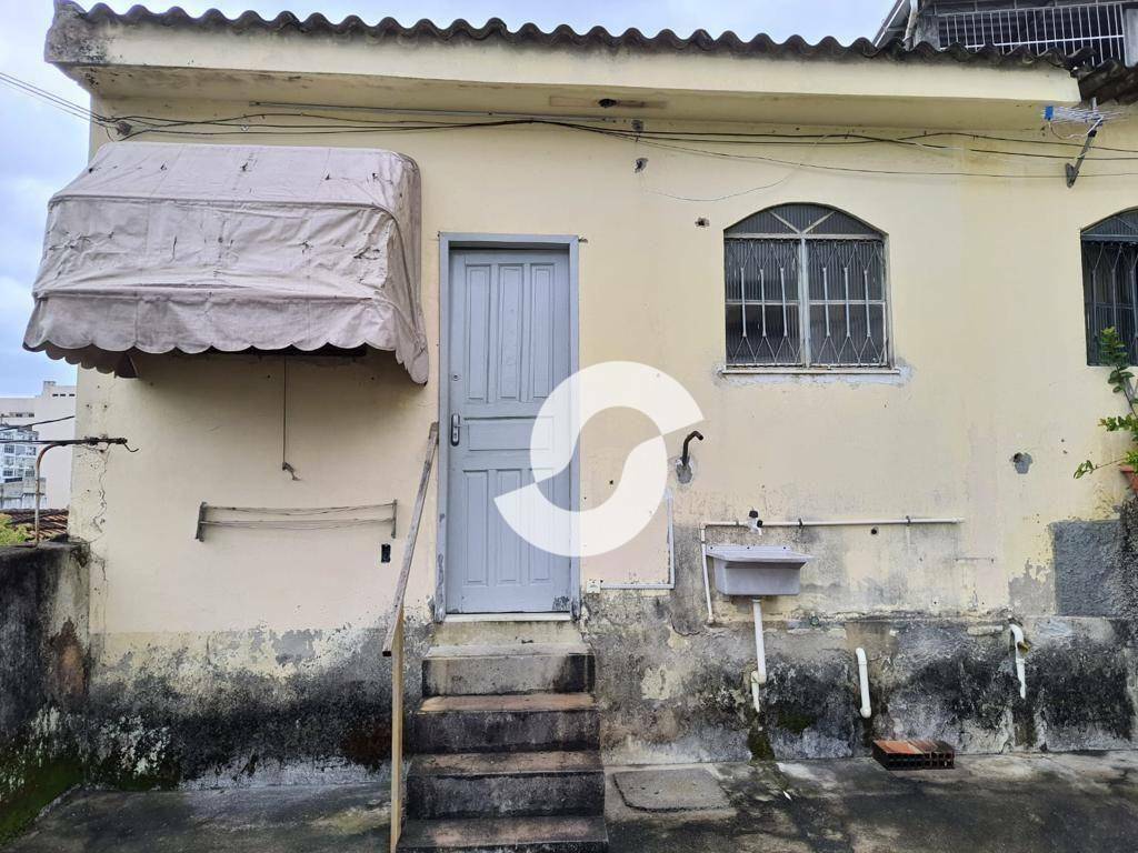 Casa à venda com 1 quarto, 248m² - Ingá,Niterói