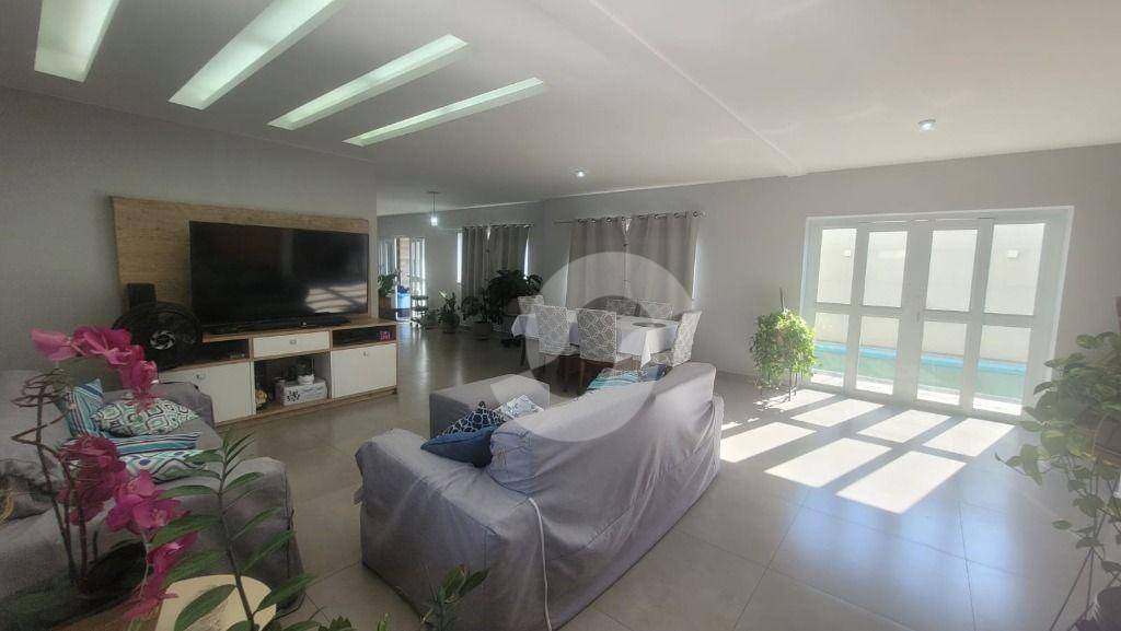 Casa à venda com 5 quartos, 300m² - Camboinhas,Niterói