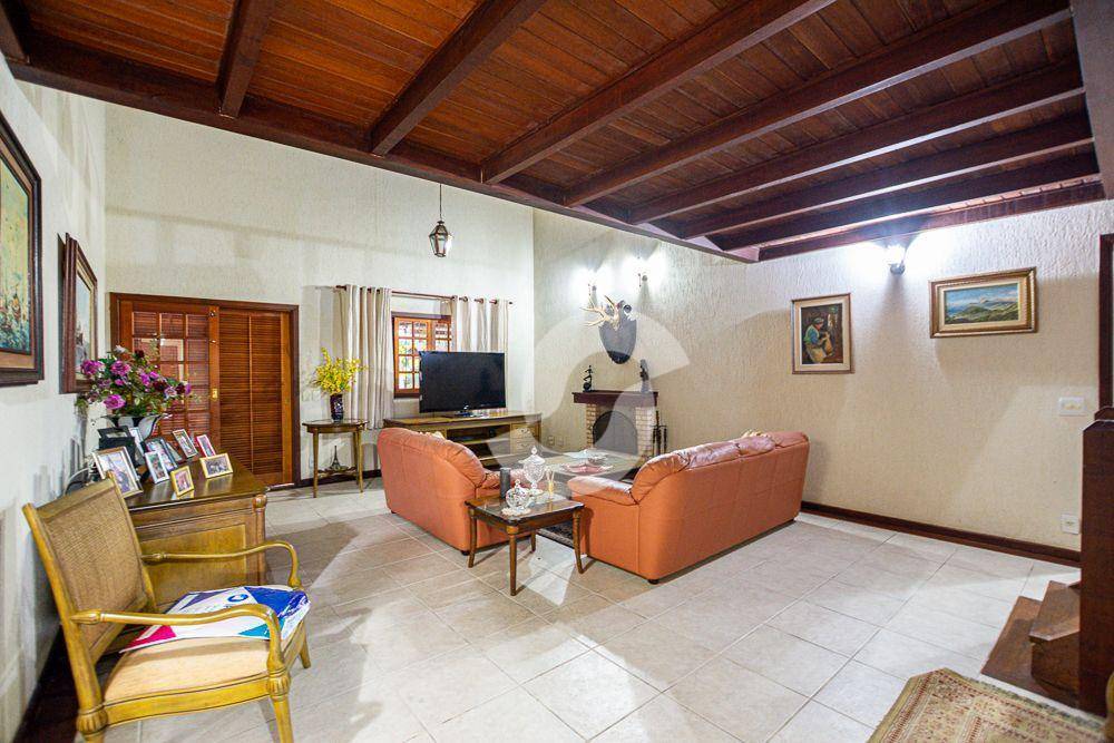 Casa à venda com 4 quartos, 440m² - Vila Progresso,Niterói