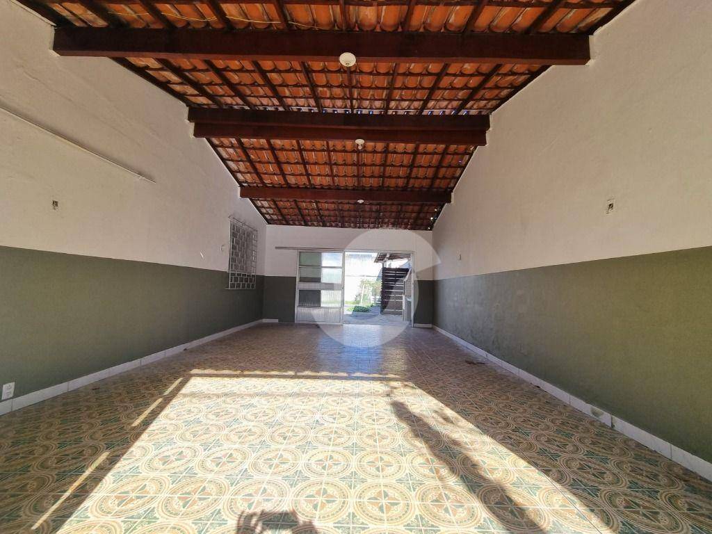 Casa à venda com 3 quartos, 398m² - Piratininga,Niterói
