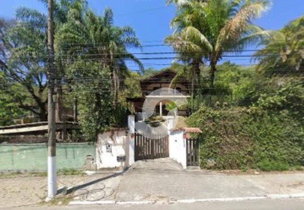Casa à venda com 3 quartos, 224m² - Badu,Niterói