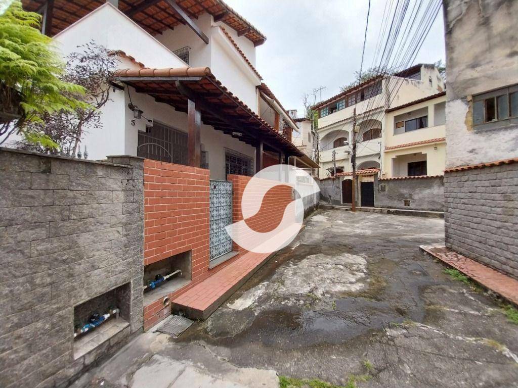 Casa à venda com 4 quartos, 202m² - São Domingos,Niterói