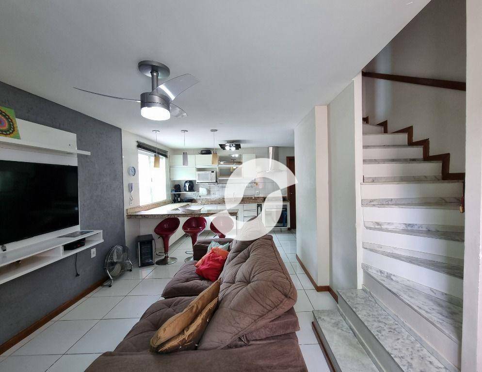 Casa à venda com 2 quartos, 65m² - Itaipu,Niterói