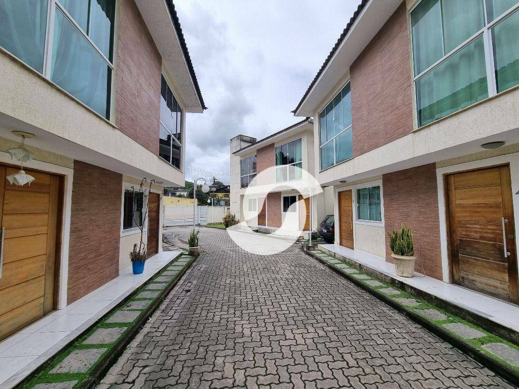 Casa à venda com 2 quartos, 65m² - Itaipu,Niterói