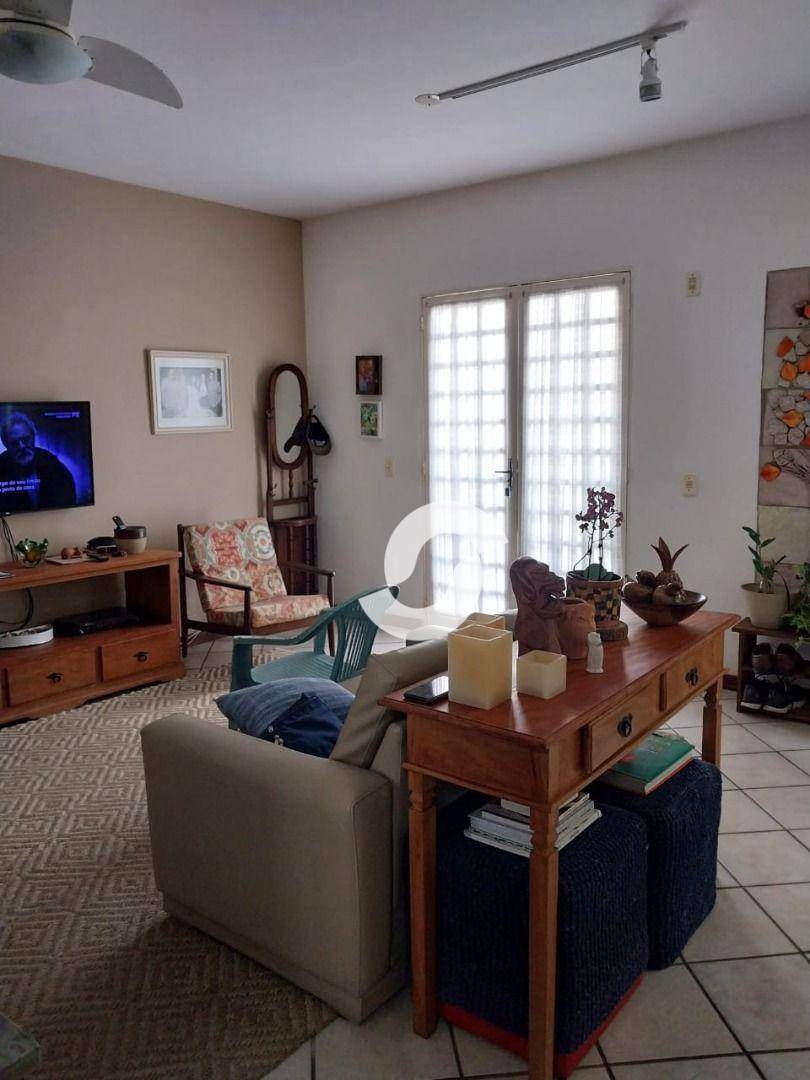 Casa à venda com 3 quartos, 180m² - Maria Paula,Niterói