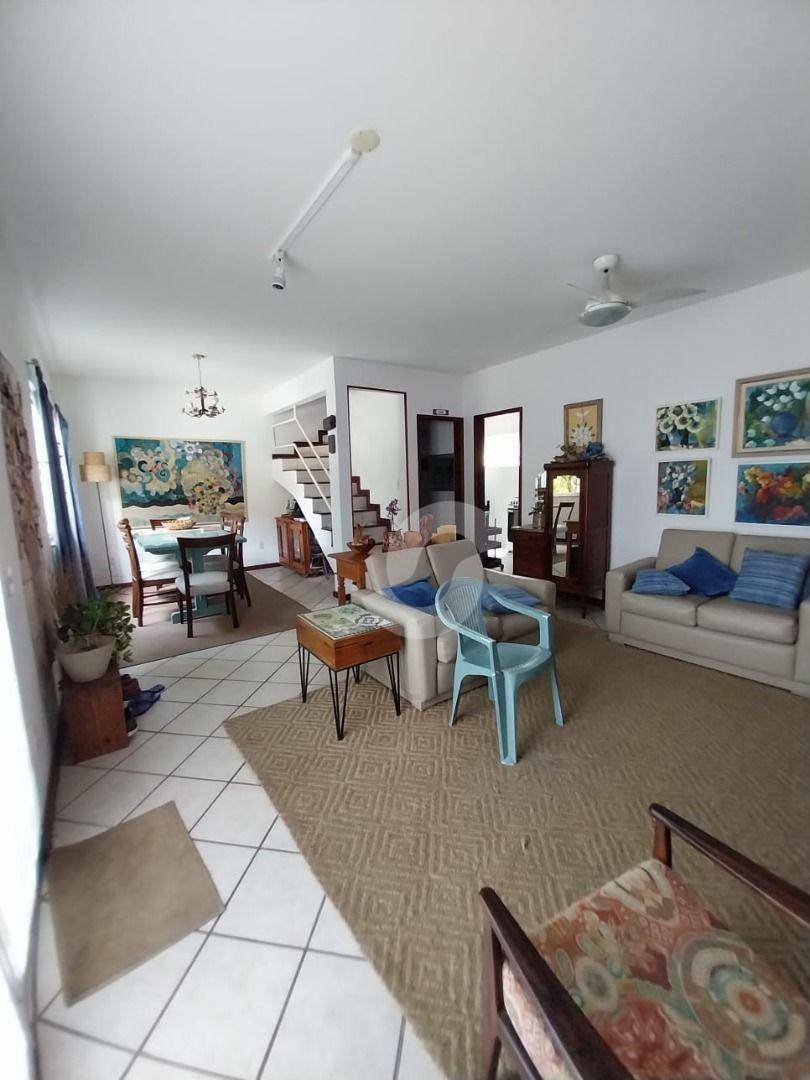 Casa à venda com 3 quartos, 180m² - Maria Paula,Niterói