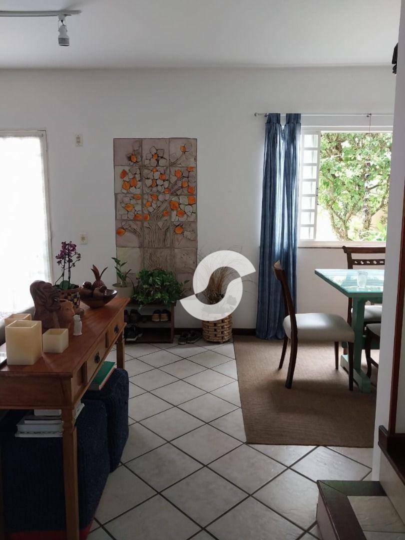Casa à venda com 3 quartos, 180m² - Maria Paula,Niterói