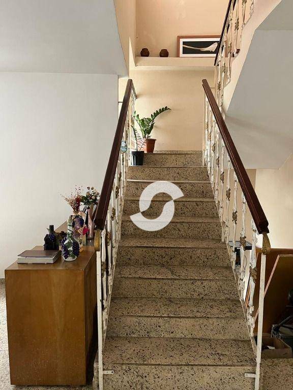  - Duas casas à venda no mesmo terreno (05Q e 03Q), as duas por R$ 1.200.000,00 - Icaraí - Niterói/RJ