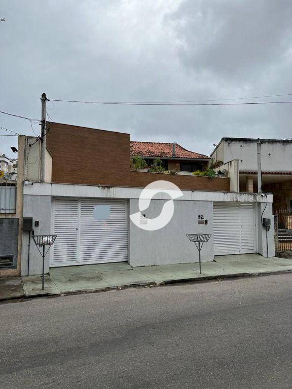 Casa à venda com 8 quartos, 510m² - Icaraí,Niterói