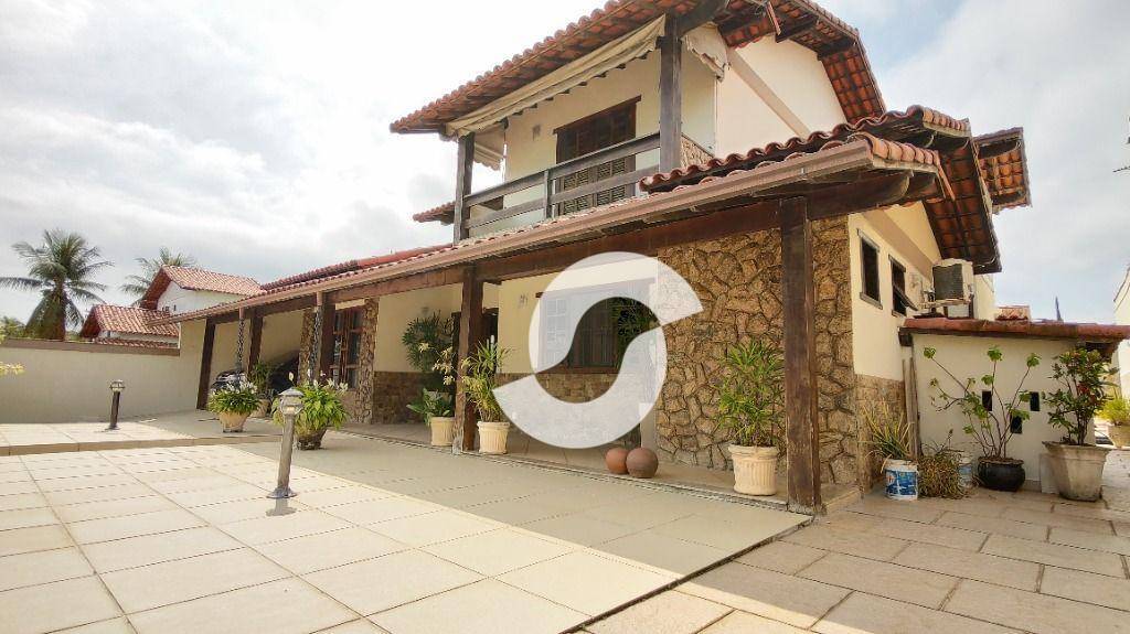 Casa à venda com 3 quartos, 363m² - Camboinhas,Niterói