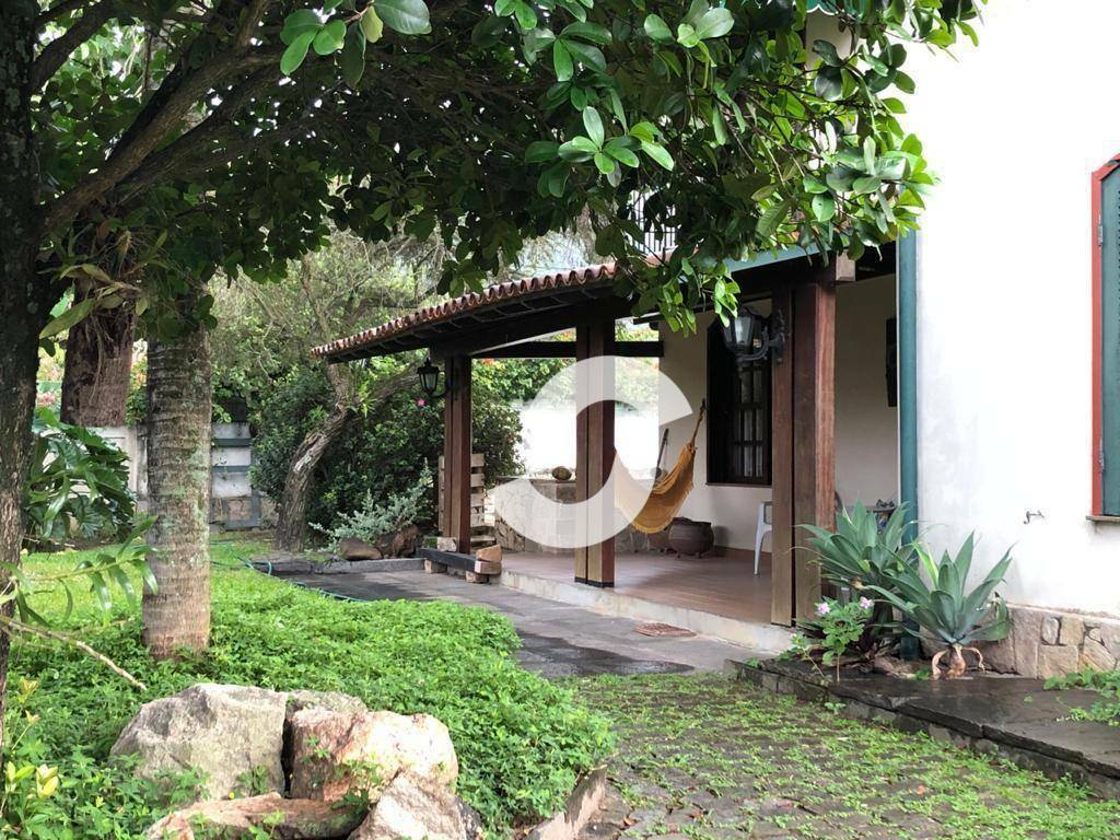  - Casa à venda, 251 m² por R$ 1.580.000,00 - Piratininga - Niterói/RJ