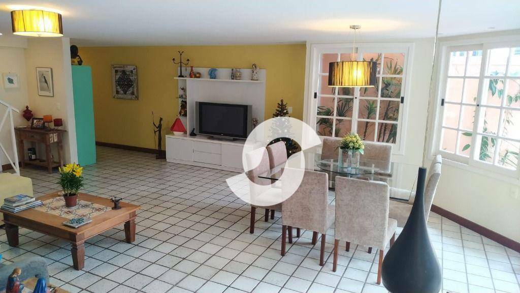 Casa à venda com 4 quartos, 224m² - Ingá,Niterói