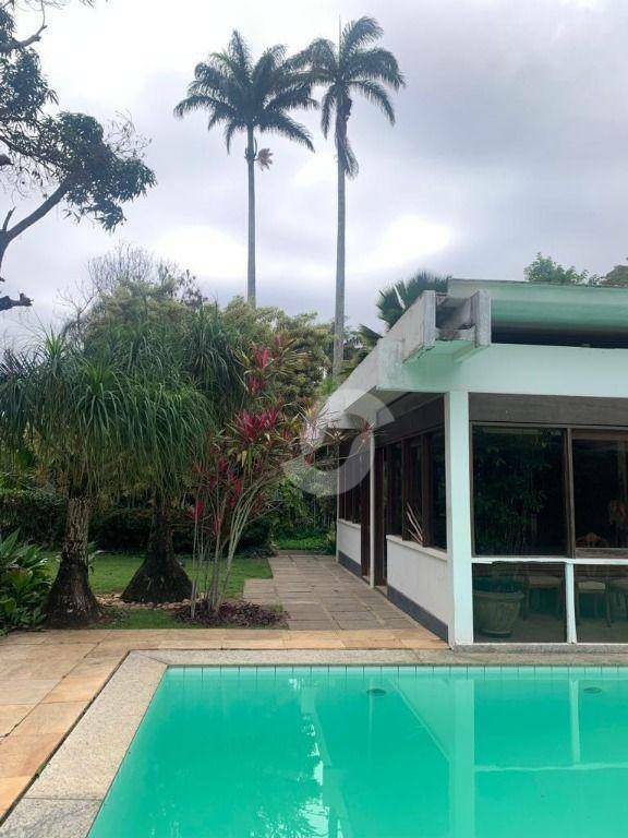 Casa à venda com 4 quartos, 658m² - Itacoatiara,Niterói