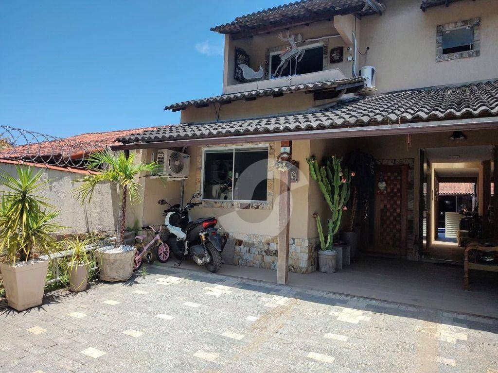 Casa à venda com 3 quartos, 174m² - Maravista,Niterói