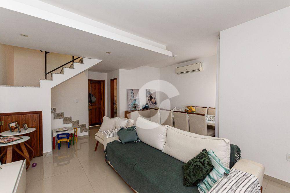 Casa à venda com 4 quartos, 155m² - Piratininga,Niterói