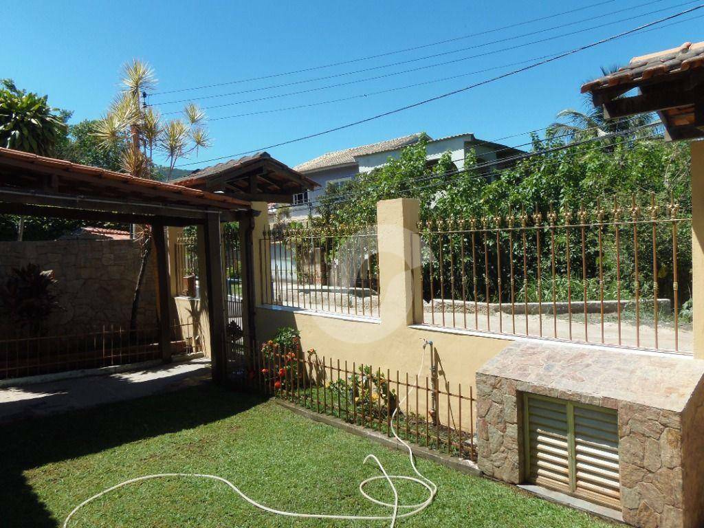  - Casa à venda, 360 m² por R$ 800.000,00 - Itaipu - Niterói/RJ