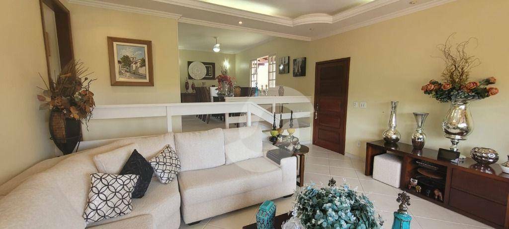 Casa à venda com 5 quartos, 274m² - Maria Paula,Niterói