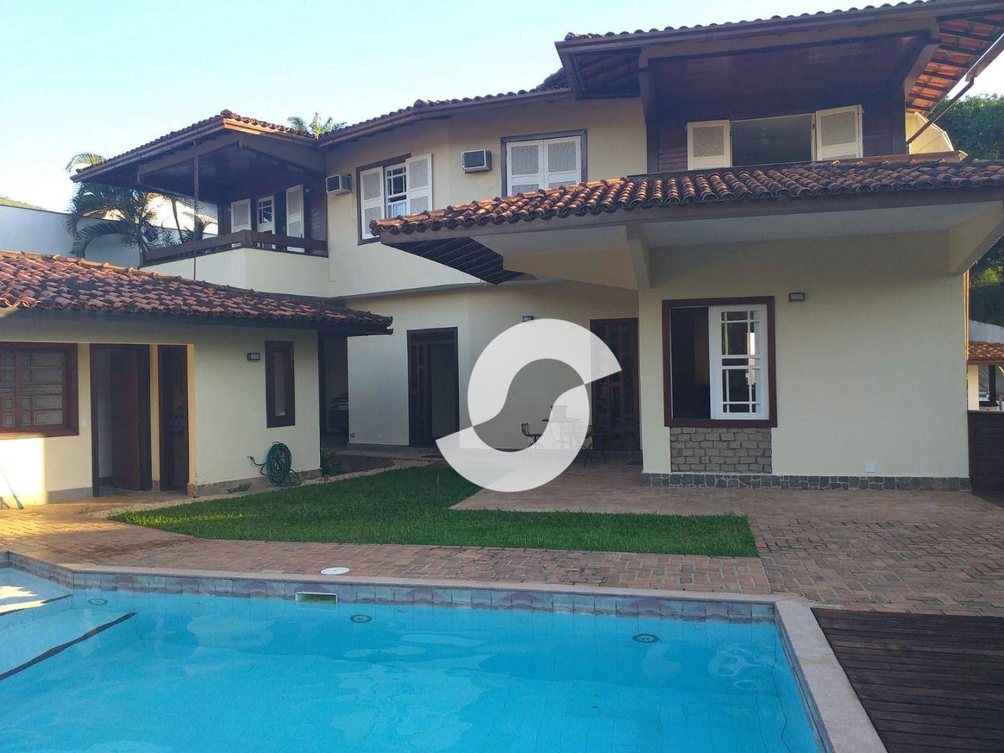 Casa à venda com 4 quartos, 446m² - Badu,Niterói