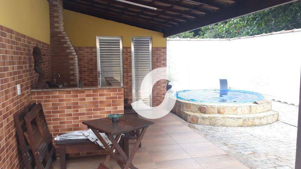 Casa à venda com 3 quartos, 180m² - Piratininga,Niterói