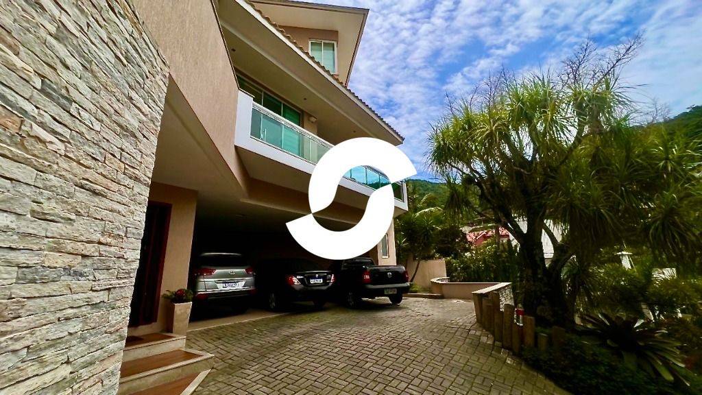  - Casa com 4 dormitórios à venda, 500 m² por R$ 2.800.000,00 - Piratininga - Niterói/RJ