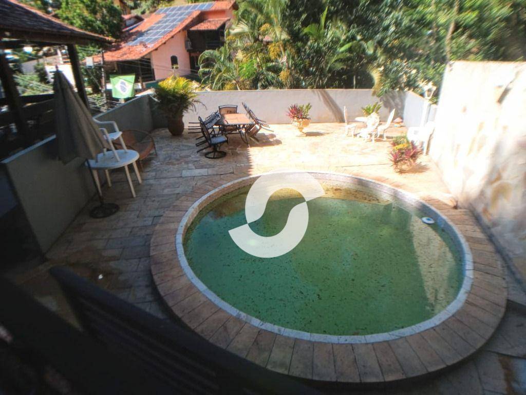 Casa à venda com 4 quartos, 318m² - Maravista,Niterói