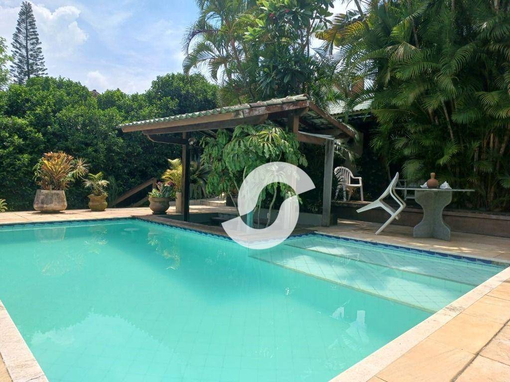 Casa à venda com 3 quartos, 386m² - Badu,Niterói