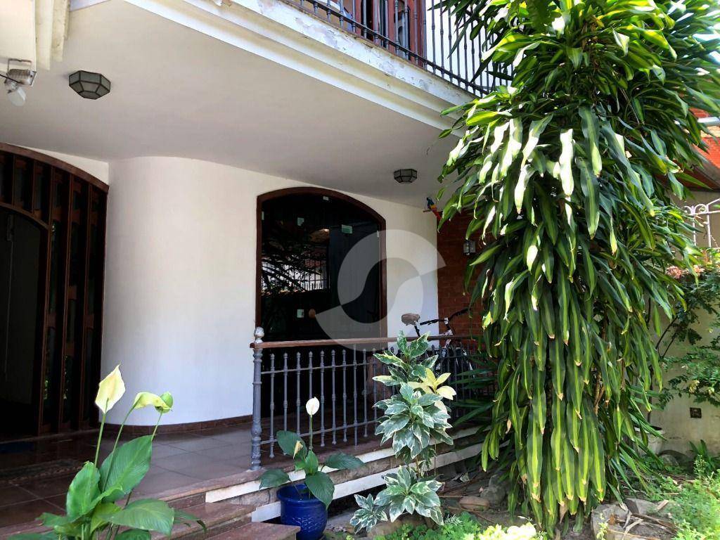  - Casa à venda, 492 m² por R$ 1.100.000,00 - Vital Brasil - Niterói/RJ