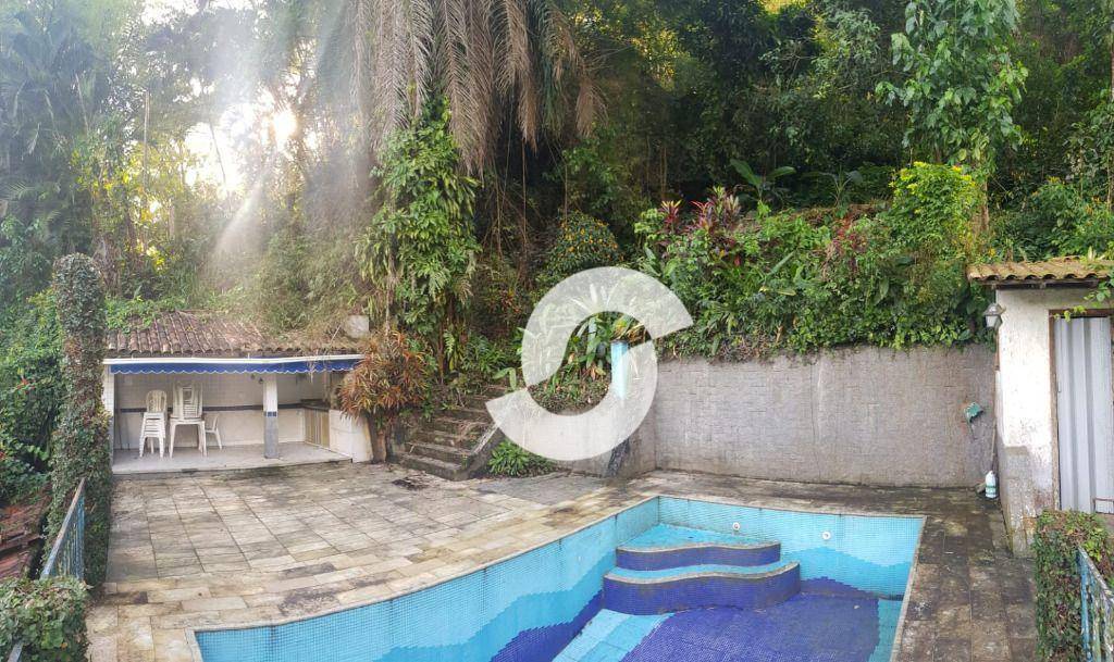  - Casa à venda de 5 quartos com 300 m² em Itaipu - Niterói/RJ