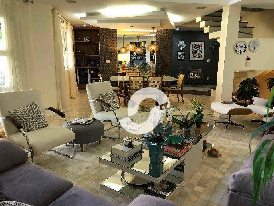 Casa à venda com 3 quartos, 280m² - Pendotiba,Niterói