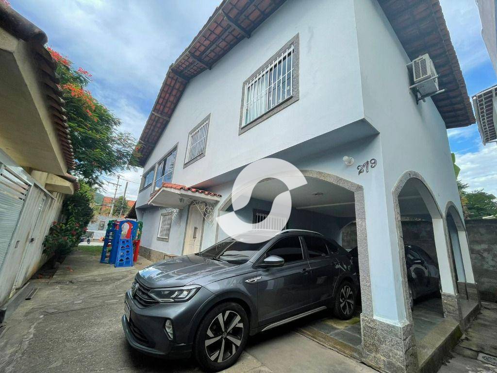 Casa à venda com 3 quartos, 225m² - Piratininga,Niterói