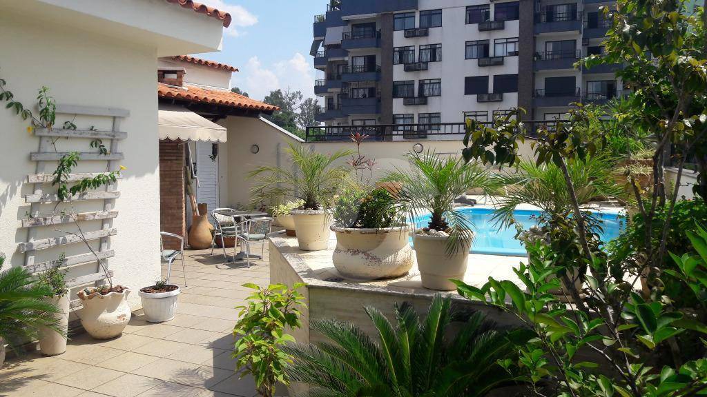 Cobertura à venda com 4 quartos, 330m² - Ingá,Niterói